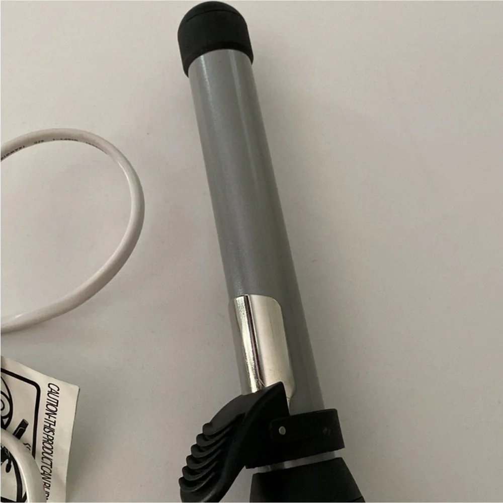Beachwaver Curling Iron Hair Iron S1 Dual Voltage Rotating Curling Iron 1.25